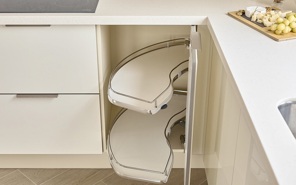 Глянцевая кухня для телеведущей Тутты Ларсен