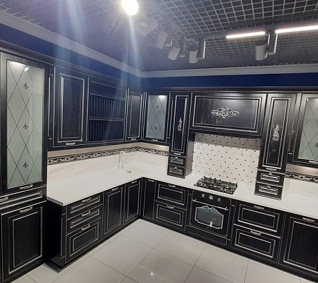 Кухня Катарина с патиной / м. Народное ополчение