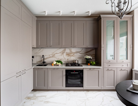 Коричневая кухня в Анапе