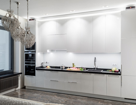 Белая кухня в Мурманске