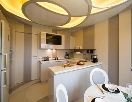 Светлая кухня в Екатеринбурге