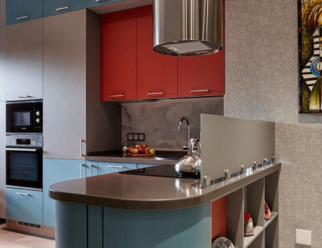 Коричневая кухня в Чите