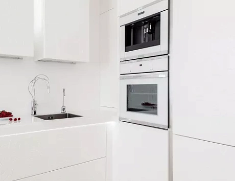 Глянцевая кухня в Санкт-Петербурге