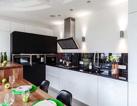 Кухни черно-белого цвета