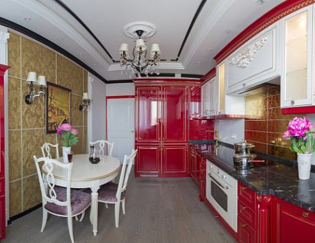 Белая кухня в Мурманске