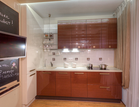 Коричневая кухня в Клину