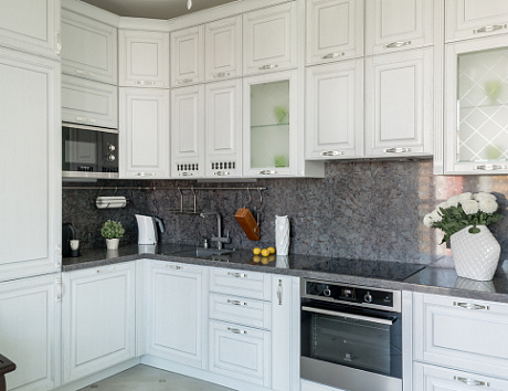 Белая кухня в Кирове