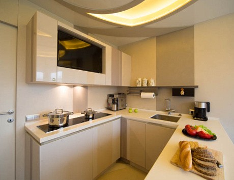 Бежевая кухня во Владивостоке