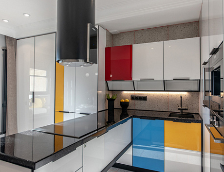 Белая кухня в Санкт-Петербурге