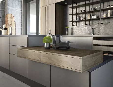 Коричневая кухня в Мурманске